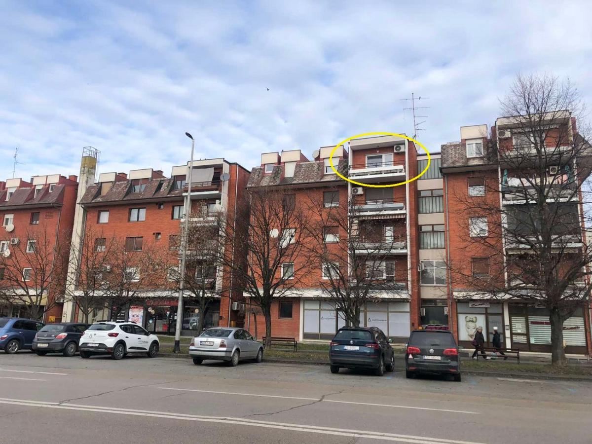 Studio Apartman Mia Zupanja Exterior foto